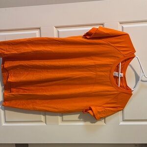 Lululemon Athletica Orange Short Sleeve Tee